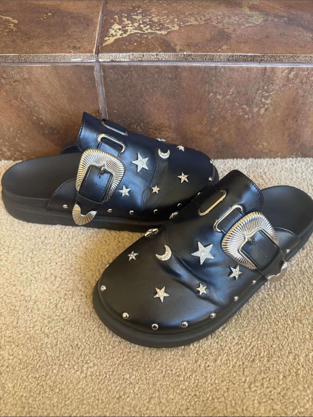 Toga Pula-Style Black Star & Moon Buckle Slide Sandals